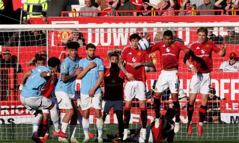 رجل مباراة مانشستر سيتي ومانشستر يونايتد في الدوري الإنجليزي