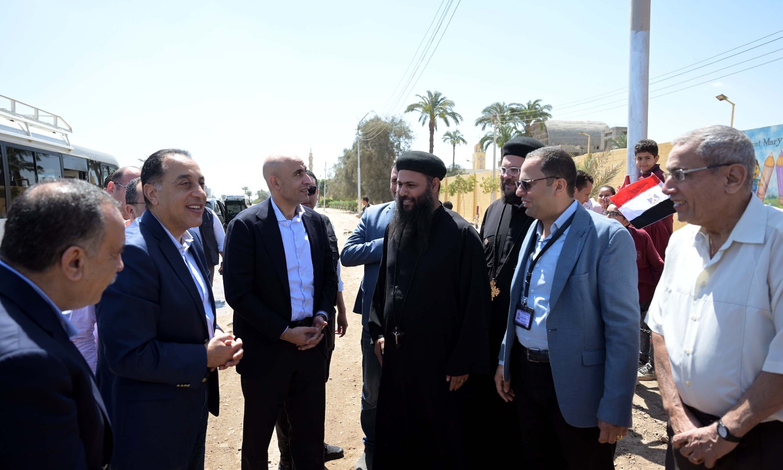 رئيس الوزراء يستأنف جولاته بالمحافظات ويبدأ تفقد عدد من المشروعات الخدمية والتنموية بأسيوط.. صور 2 رئيس الوزراء يستأنف جولاته بالمحافظات ويبدأ تفقد عدد من المشروعات الخدمية والتنموية بأسيوط.. صور