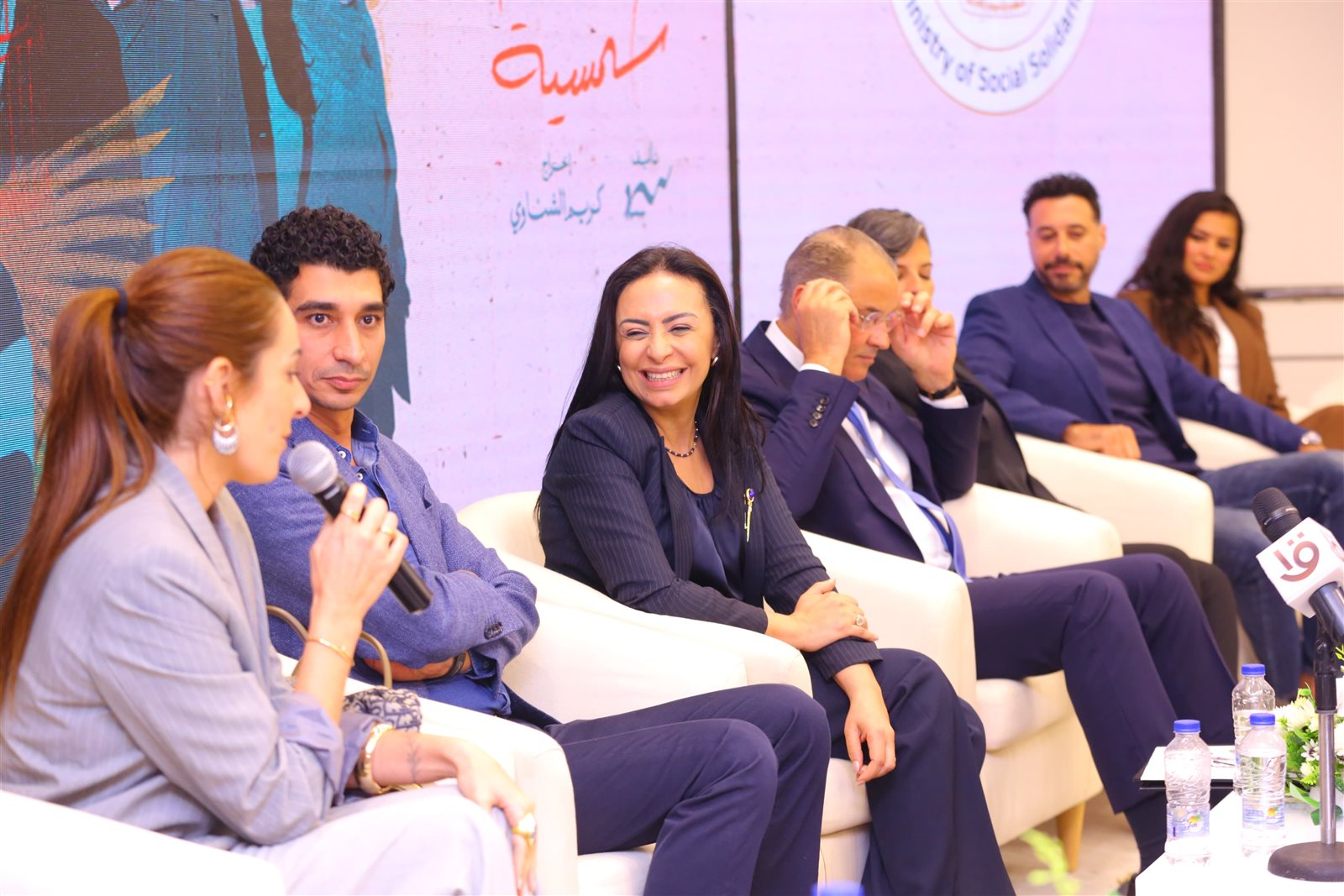 وزيرة التضامن تكرم نجوم وصناع مسلسل "لام شمسية" 16 وزيرة التضامن تكرم نجوم وصناع مسلسل "لام شمسية"