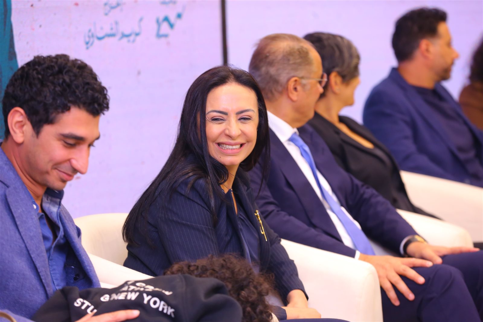 وزيرة التضامن تكرم نجوم وصناع مسلسل "لام شمسية" 51 وزيرة التضامن تكرم نجوم وصناع مسلسل "لام شمسية"