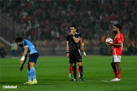 موعد والقناة الناقلة لمباراة الأهلي وبيراميدز اليوم في الدوري المصري.. والمعلق