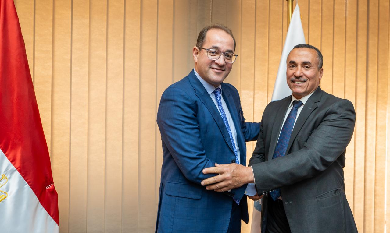 وزير المالية يكرم 7 قيادات ضريبية متميزة تقديرًا لأدائهم في رضاء الممولين 9 وزير المالية يكرم 7 قيادات ضريبية متميزة تقديرًا لأدائهم في رضاء الممولين
