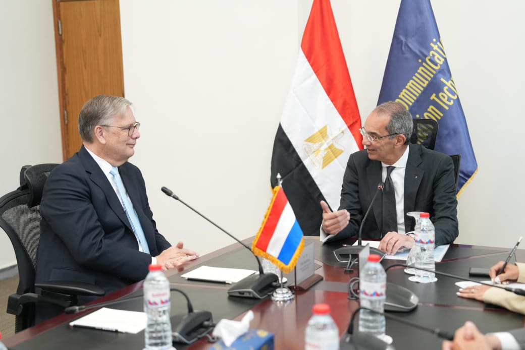 وزير الاتصالات يشهد ختام مؤتمر الذكاء الاصطناعي وعلوم البيانات بجامعة مصر للمعلوماتية 4 وزير الاتصالات يشهد ختام مؤتمر الذكاء الاصطناعي وعلوم البيانات بجامعة مصر للمعلوماتية