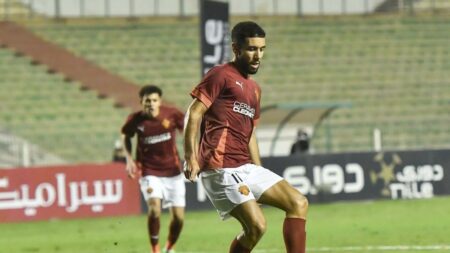 الاتحاد الجزائري لـبطولات: إصابة قندوسي صادمة لنا.. وسنوفر كل الدعم