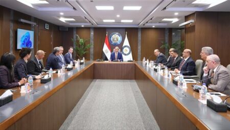 وزير البترول يبحث مع Sun Africa الأمريكية سبل التعاون