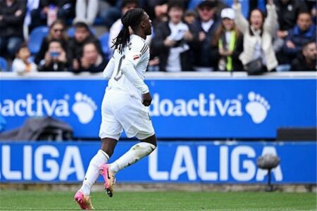 في مباراة الكروت الحمراء.. ريال مدريد يحقق فوزًا صعبًا على ألافيس بالدوري الإسباني