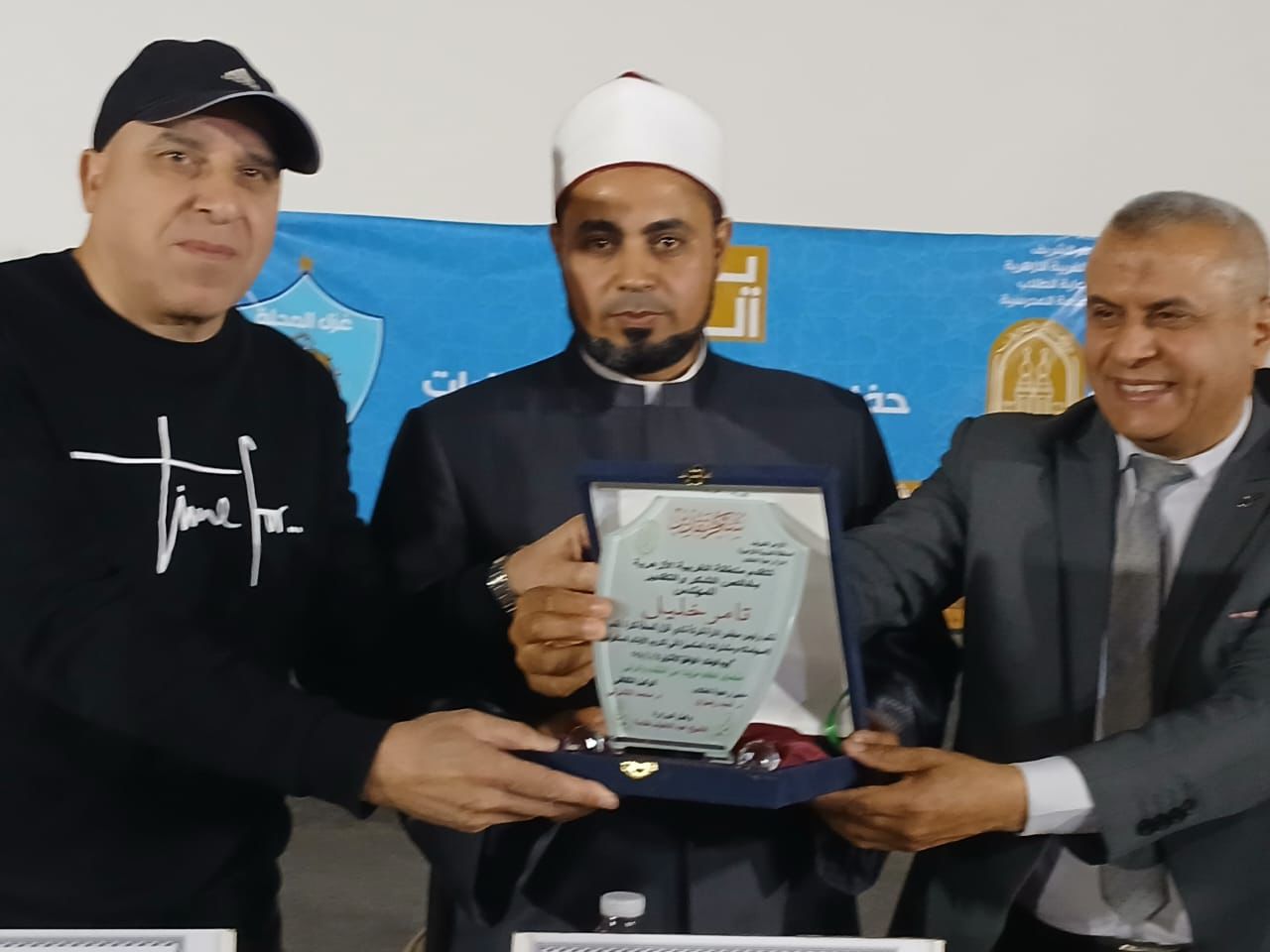 غزل المحلة يكرم الطلبة المتفوقين من الأيتام بالأزهر الشريف.. صور 4 غزل المحلة يكرم الطلبة المتفوقين من الأيتام بالأزهر الشريف.. صور