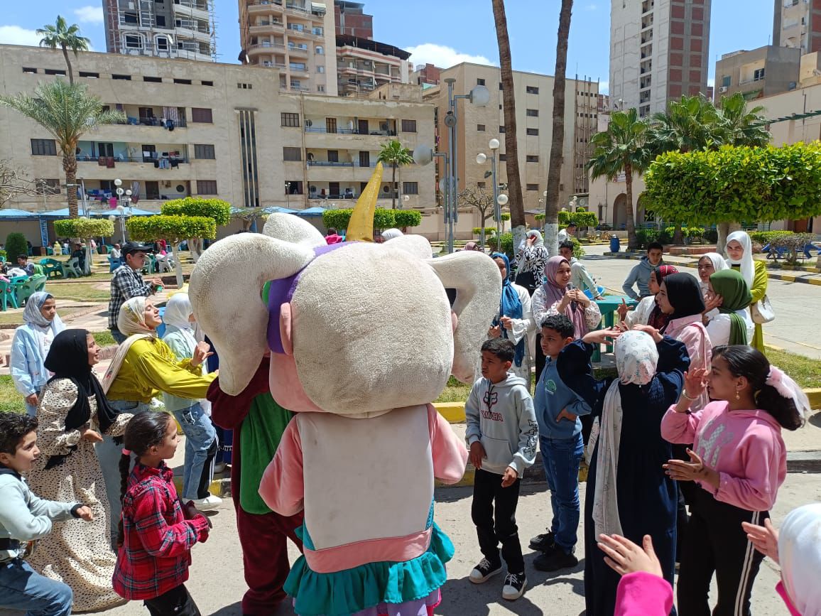 غزل المحلة يكرم الطلبة المتفوقين من الأيتام بالأزهر الشريف.. صور 2 غزل المحلة يكرم الطلبة المتفوقين من الأيتام بالأزهر الشريف.. صور