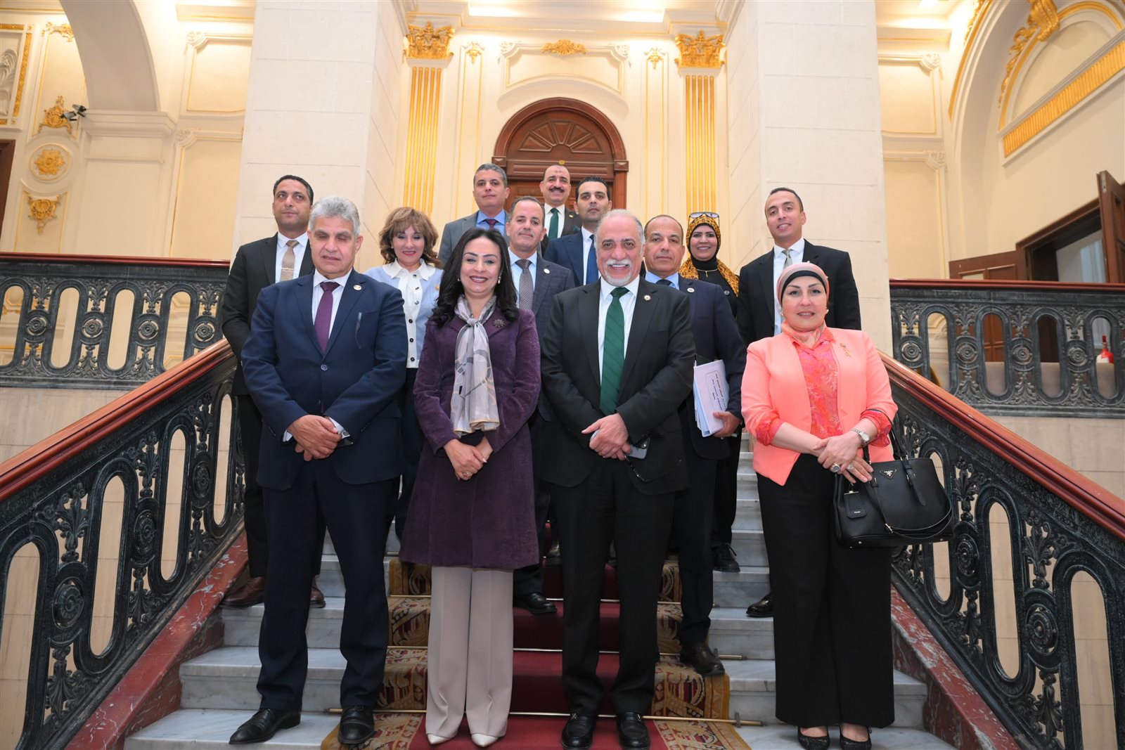 لجنة مشتركة مع وزارة الصحة لتيسير لاستخراج بطاقة الخدمات المتكاملة 6 لجنة مشتركة مع وزارة الصحة لتيسير لاستخراج بطاقة الخدمات المتكاملة