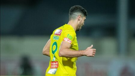 محمد شريف لم يعرض نفسه على الزمالك.. وهناك حالة غضب لهذا السبب