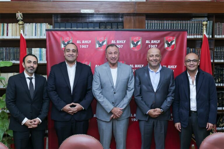 الأهلي يندهش من تصرف وزارة الرياضة ويطالب بتدخل عاجل من الدولة