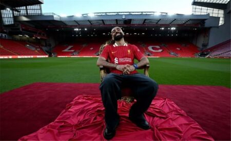 كاراجر: ما فعله ليفربول مع محمد صلاح ضربة موفقة.. ورد حاد من مسؤول مانشستر سيتي السابق