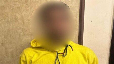 ضبط قائد دراجة نارية بالقاهرة لقيامه بالتحرش بسيدة أجنبية