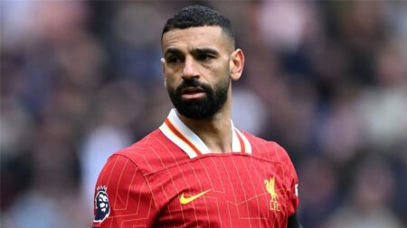أرقام بالجملة.. محمد صلاح يسعى إلى التألق في مباراة ليفربول وليستر سيتي