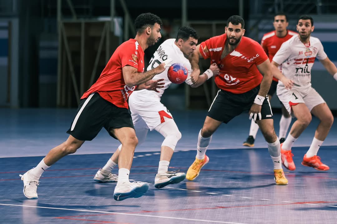 ثنائية حمراء.. الأهلي يهزم الزمالك ويتوج بكأس مصر لكرة اليد 2 ثنائية حمراء.. الأهلي يهزم الزمالك ويتوج بكأس مصر لكرة اليد