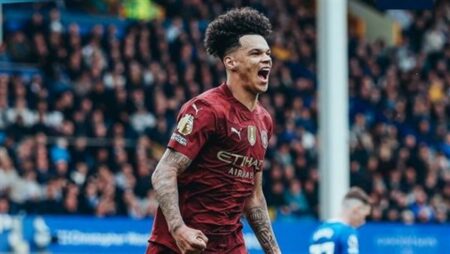مانشستر سيتي يحقق فوزًا مهمًا على إيفرتون في الدوري الإنجليزي