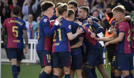 ثنائي برشلونة يظهر غضبه خلال مباراة سيلتا فيجو.. وثالث يرفض مصافحة فليك