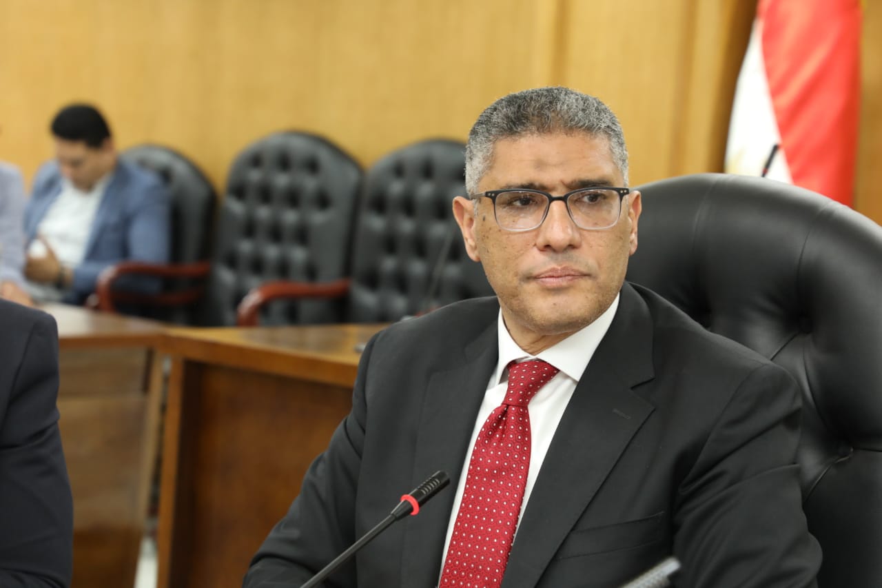 بالصور.. محافظ الجيزة يلتقي أعضاء البرلمان عن دوائر إمبابة والمنيرة والوراق وأوسيم ومنشأة القناطر وكرداسة