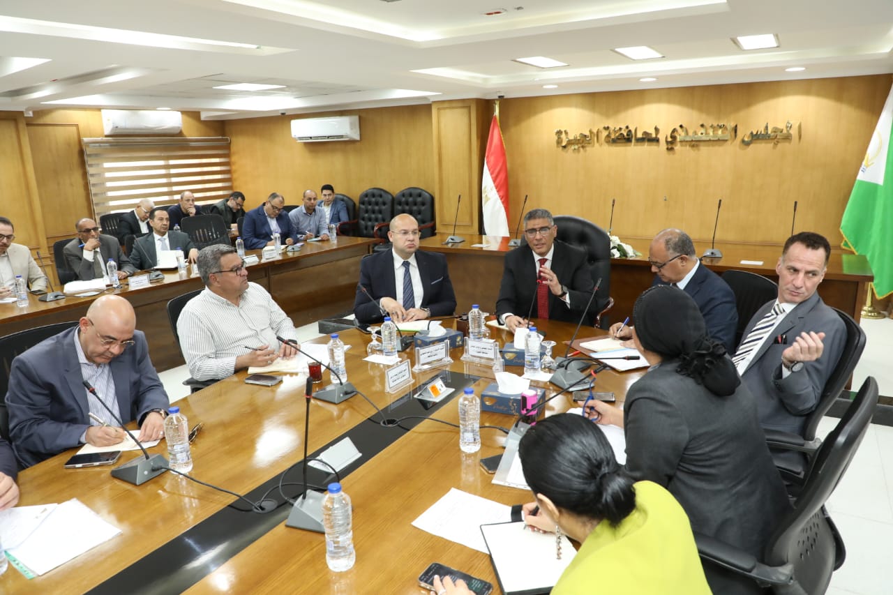 بالصور.. محافظ الجيزة يلتقي أعضاء البرلمان عن دوائر إمبابة والمنيرة والوراق وأوسيم ومنشأة القناطر وكرداسة