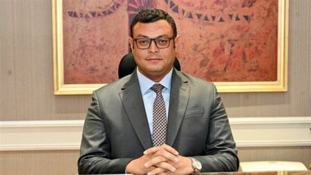 وزير الإسكان يلتقي رئيس المكتب الهندسي الثامن بشركة "CSCEC" الصينية