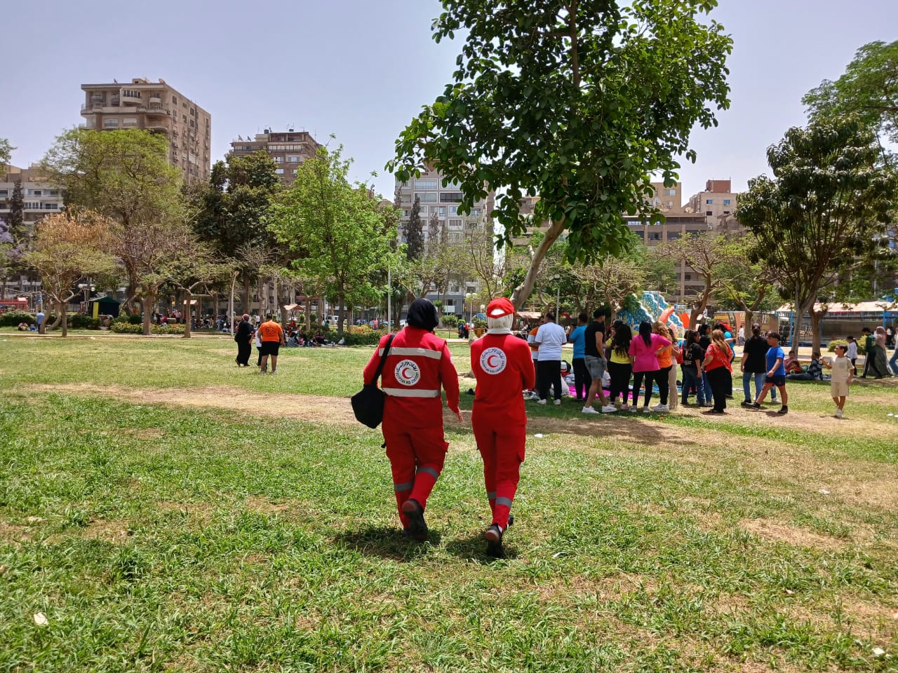 بـ81 فرقة طوارئ.. الهلال الأحمر يرفع درجة الاستعداد لتأمين احتفالات شم النسيم 4 بـ81 فرقة طوارئ.. الهلال الأحمر يرفع درجة الاستعداد لتأمين احتفالات شم النسيم