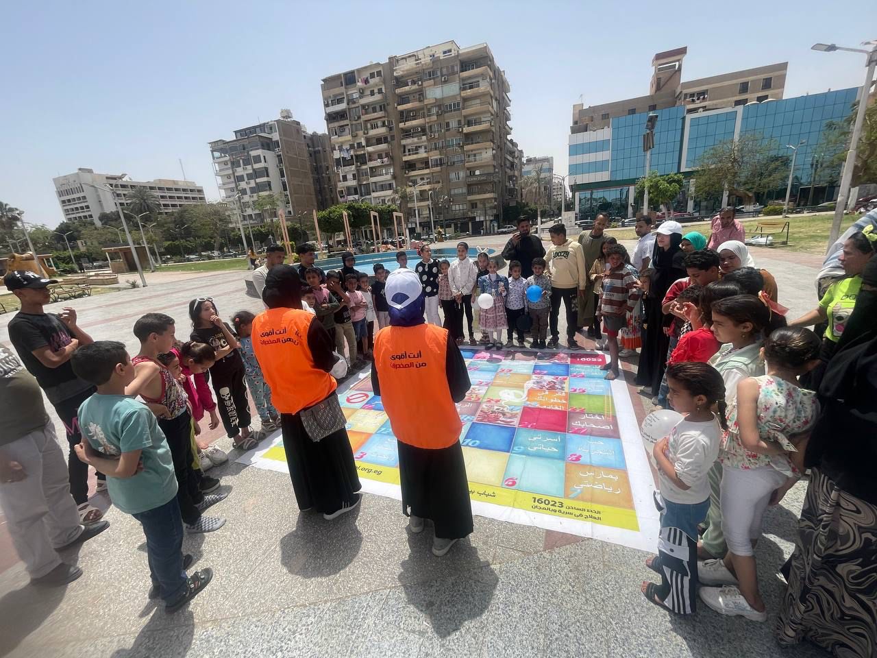 بالصور.. فرق صندوق مكافحة الإدمان داخل الحدائق العامة لتوعية الزوار بأضرار التدخين 5 بالصور.. فرق صندوق مكافحة الإدمان داخل الحدائق العامة لتوعية الزوار بأضرار التدخين