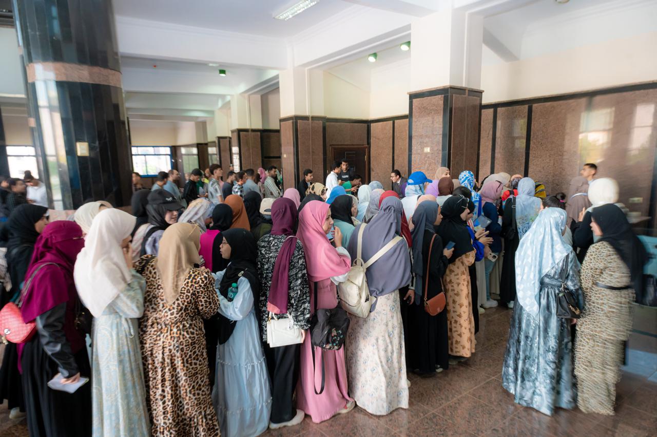 برنامج "اختراق سوق العمل" لدعم وتأهيل طلاب الجامعات يواصل فعالياته بجامعة سوهاج.. صور