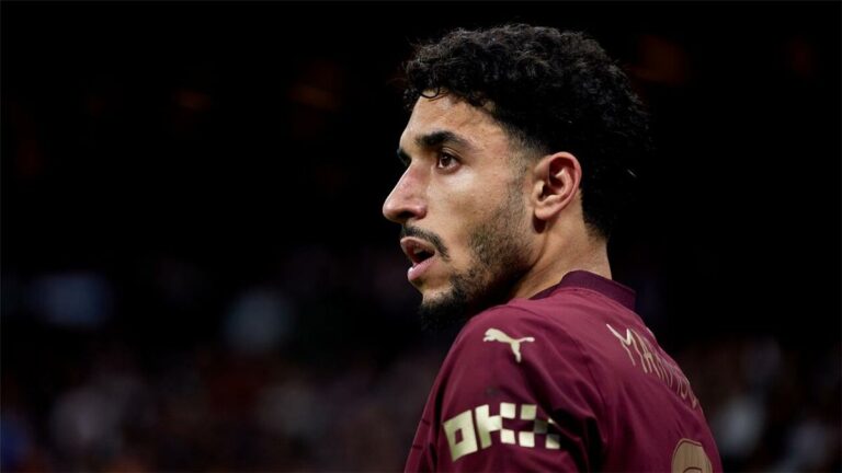 تشكيل مانشستر سيتي أمام أستون فيلا في الدوري الإنجليزي.. موقف عمر مرموش