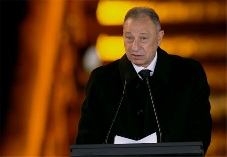 أول استقالة في الأهلي بعد الإقصاء أمام صن داونز.. والخطيب يرفضها