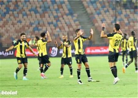 المقاولون العرب يوضح حقيقة عرض الأهلي لضم حارسه المعار
