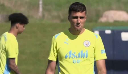 فيديو | بعد غياب 7 أشهر.. رودري يعود إلى تدريبات مانشستر سيتي