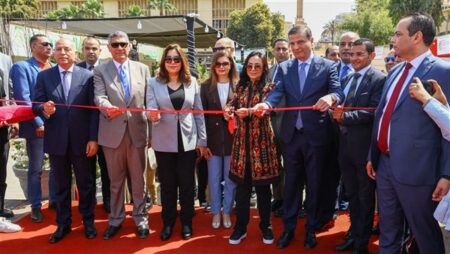 وزراء التضامن والتنمية المحلية والزراعة يفتتحون فعاليات معرض "ديارنا زهور الربيع"