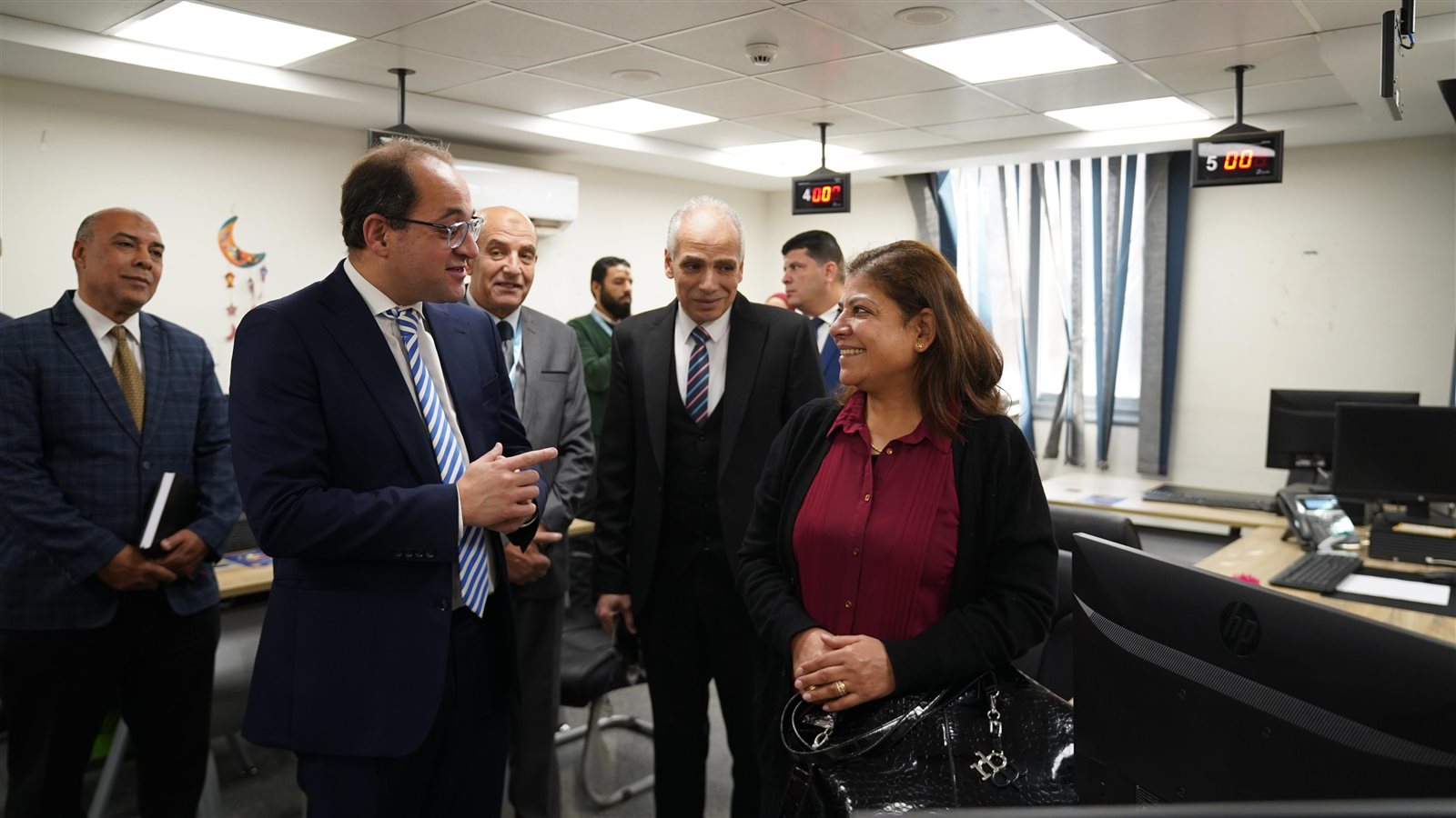وزير المالية يتابع ميدانيًا تطبيق «حزمة التسهيلات» بالمراكز والمأموريات الضريبية 5 وزير المالية يتابع ميدانيًا تطبيق «حزمة التسهيلات» بالمراكز والمأموريات الضريبية