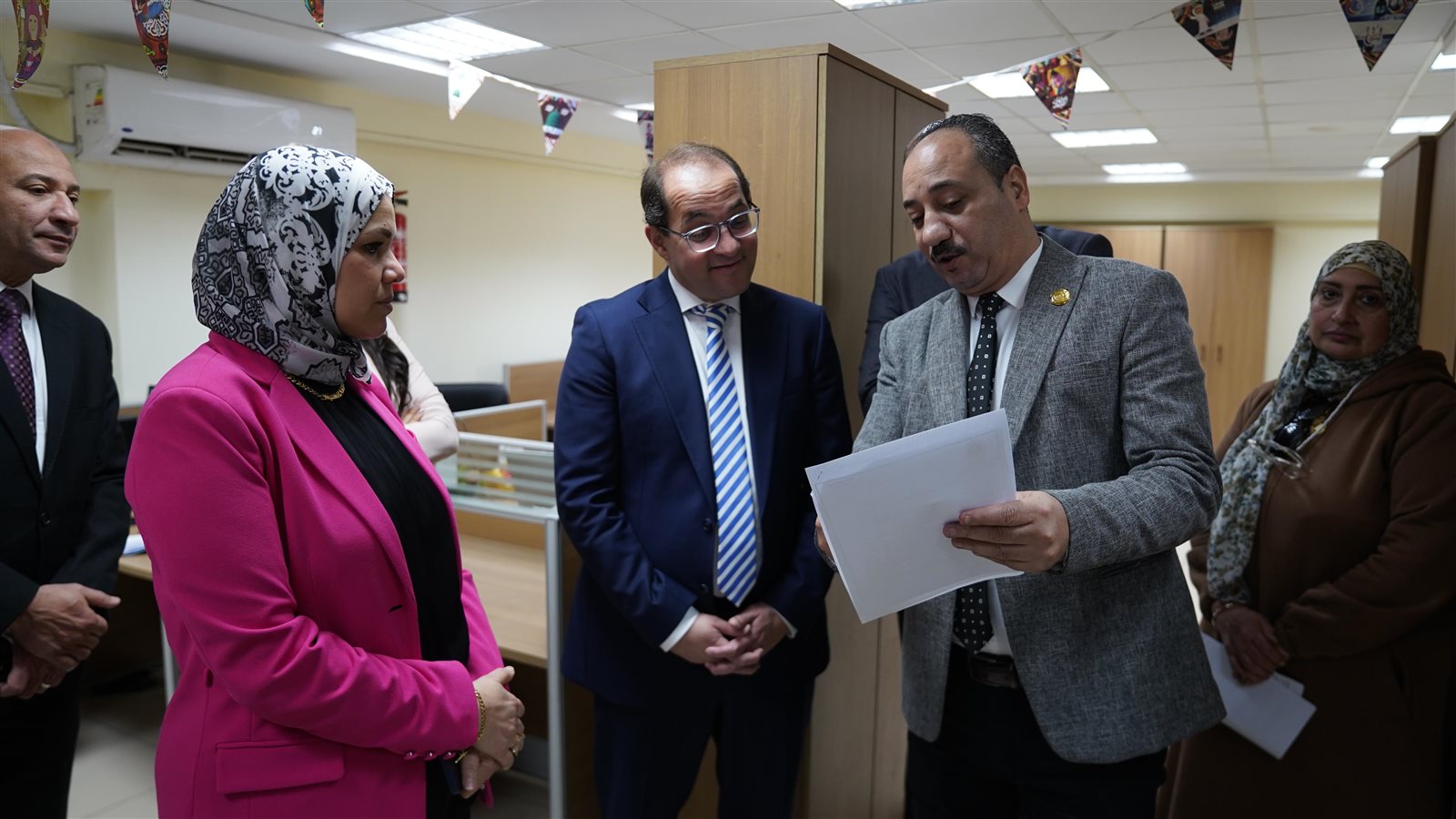 وزير المالية يتابع ميدانيًا تطبيق «حزمة التسهيلات» بالمراكز والمأموريات الضريبية 4 وزير المالية يتابع ميدانيًا تطبيق «حزمة التسهيلات» بالمراكز والمأموريات الضريبية