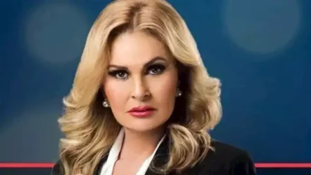 صاحب الروح المبهجة".. يسرا تنعى الإعلامي صبحي عطري