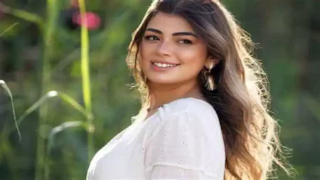 "أحبك إلى ما لا نهاية".. ليلى زاهر تهنئ والدها أحمد زاهر بعيد ميلاده