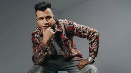 عصام صاصا:"مديون بـ 5 مليون جنيه وأعتبر عنبة أخويا"