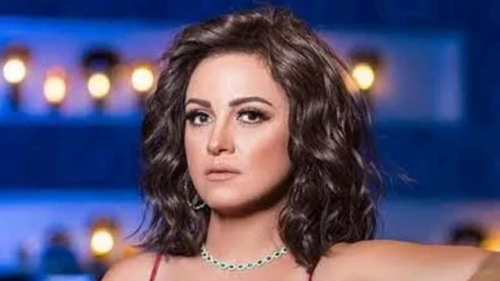 ريهام عبدالغفور تتصدر تريند "جوجل" بردها على متنمرين بعد فيديو جمعها بطفلة "ظلم المصطبة"