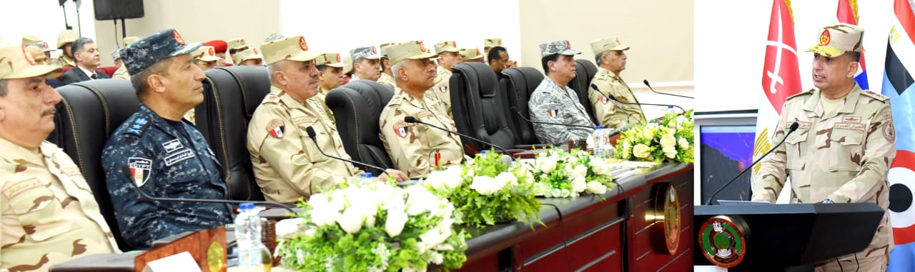 وزير الدفاع يشهد تنفيذ المرحلة الرئيسية لمشروع مراكز القيادة التعبوي لقوات الدفاع الجوي والقوات الجوية.. فيديو وصور 6 وزير الدفاع يشهد تنفيذ المرحلة الرئيسية لمشروع مراكز القيادة التعبوي لقوات الدفاع الجوي والقوات الجوية.. فيديو وصور