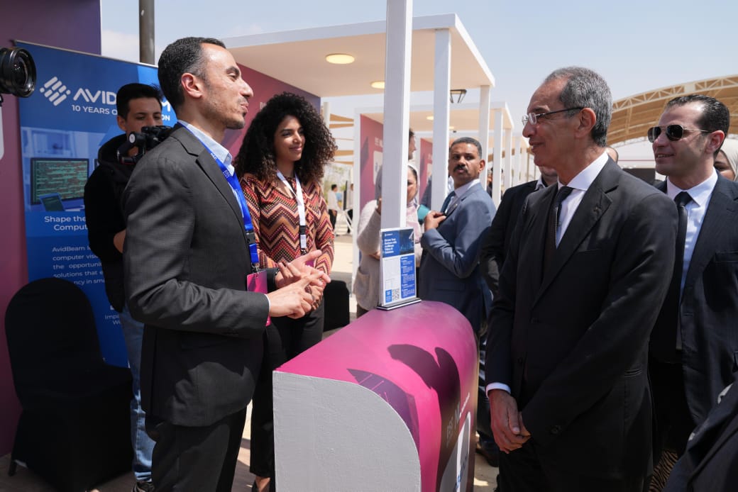 وزير الاتصالات يشهد ختام مؤتمر الذكاء الاصطناعي وعلوم البيانات بجامعة مصر للمعلوماتية 8 وزير الاتصالات يشهد ختام مؤتمر الذكاء الاصطناعي وعلوم البيانات بجامعة مصر للمعلوماتية