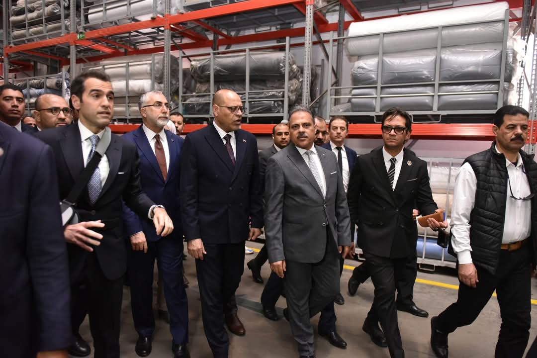 وزير العمل يصطحب نظيره التركي في زيارة إلى شركة "جيد تكستايل" بالعاشر من رمضان 5 وزير العمل يصطحب نظيره التركي في زيارة إلى شركة "جيد تكستايل" بالعاشر من رمضان