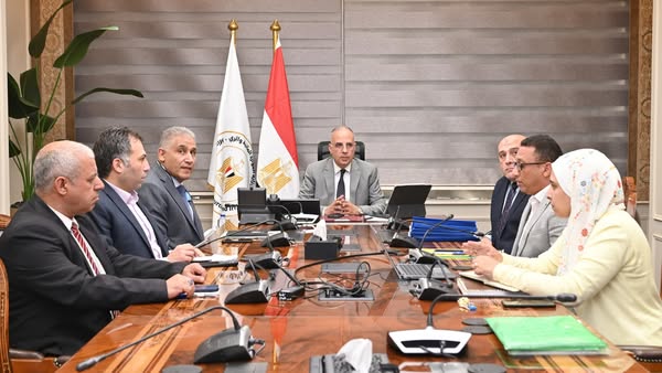 أخبار مصر اليوم.. السيسي وماكرون يزوران العريش.. مدبولي يترأس اجتماعات مهمة.. افتتاح مشروعات جديدة لدعم الاقتصاد والتنمية