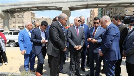 وزير الشباب ومحافظ القاهرة يتفقدان بدء إنشاء ممشى رياضي بمدينة نصر