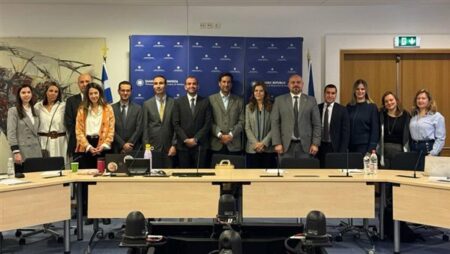 التضامن تشارك في زيارة تبادل الخبرات بملف مكافحة الهجرة والاتجار بالبشر باليونان