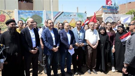 رئيس الوزراء يستأنف جولاته بالمحافظات ويبدأ تفقد عدد من المشروعات الخدمية والتنموية بأسيوط.. صور