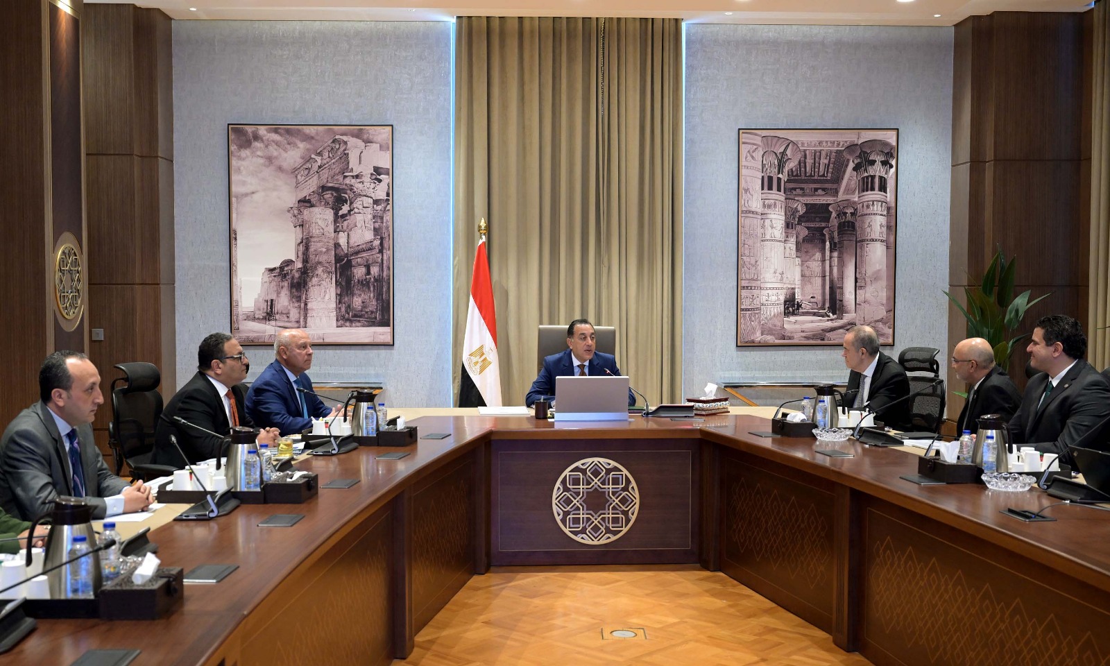 رئيس الوزراء يلتقي مسئولي مجموعة "المنصور للسيارات" لاستعراض خطط إنشاء مصنعهم الجديد.. صور 1 رئيس الوزراء يلتقي مسئولي مجموعة "المنصور للسيارات" لاستعراض خطط إنشاء مصنعهم الجديد.. صور