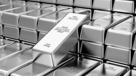 ارتفاع أسعار الذهب يدفع المصريين لشراء الفضة كبديل