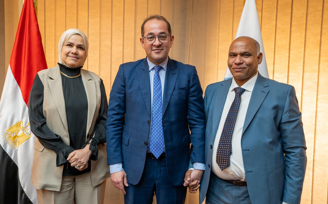 وزير المالية يكرم 7 قيادات ضريبية متميزة تقديرًا لأدائهم في رضاء الممولين 7 وزير المالية يكرم 7 قيادات ضريبية متميزة تقديرًا لأدائهم في رضاء الممولين