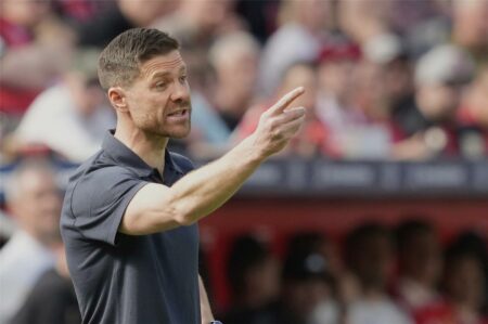 تشابي ألونسو يواصل لعبة الغموض بشأن ارتباطه بتدريب ريال مدريد