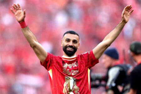 تشكيل الدوري الإنجليزي موسم 202425.. موقف محمد صلاح